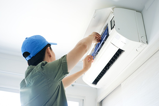 Why You Should Hire a Professional For AC Services in Houston